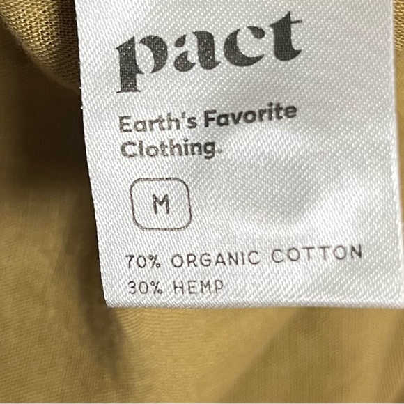 Pact Organic The Harbour Romper in Fennel Hemp/ Cotton Lightweight
Size Medium - Picture 7 of 7
